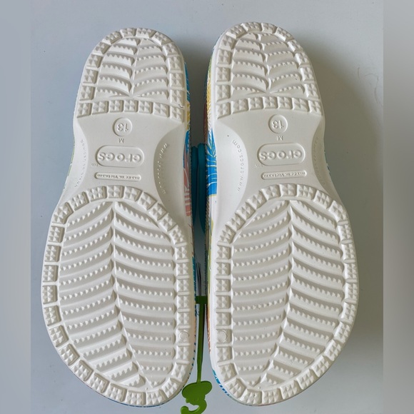 Crocs - Picture 5 of 6